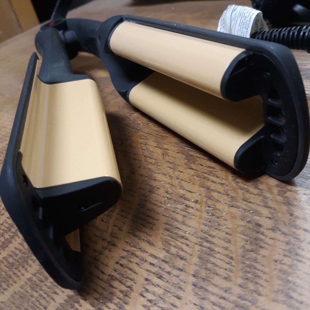 Chi digital wave iron